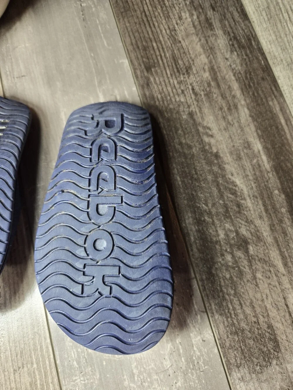 Reebok Kids Navy & Red Slide Sandals – Size 1 Little Boy